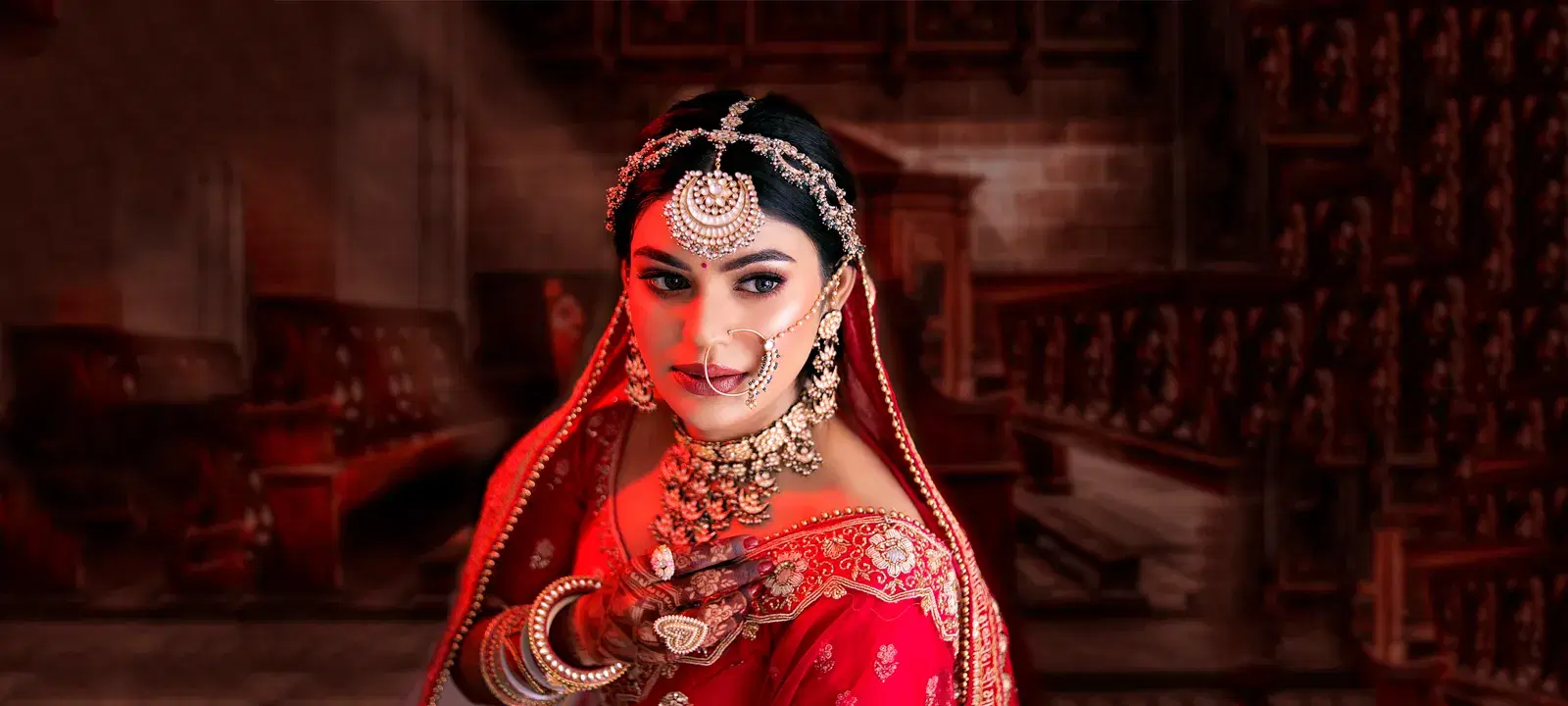 How to Make Your Bridal Hairstyle Last All Day