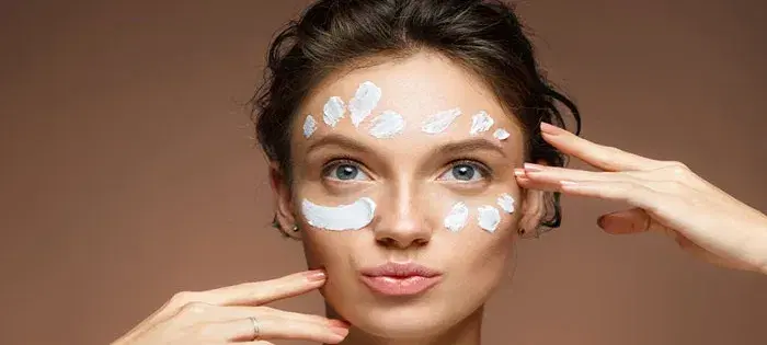 7 Anti-Aging Skincare Tips For a Glowing Skin