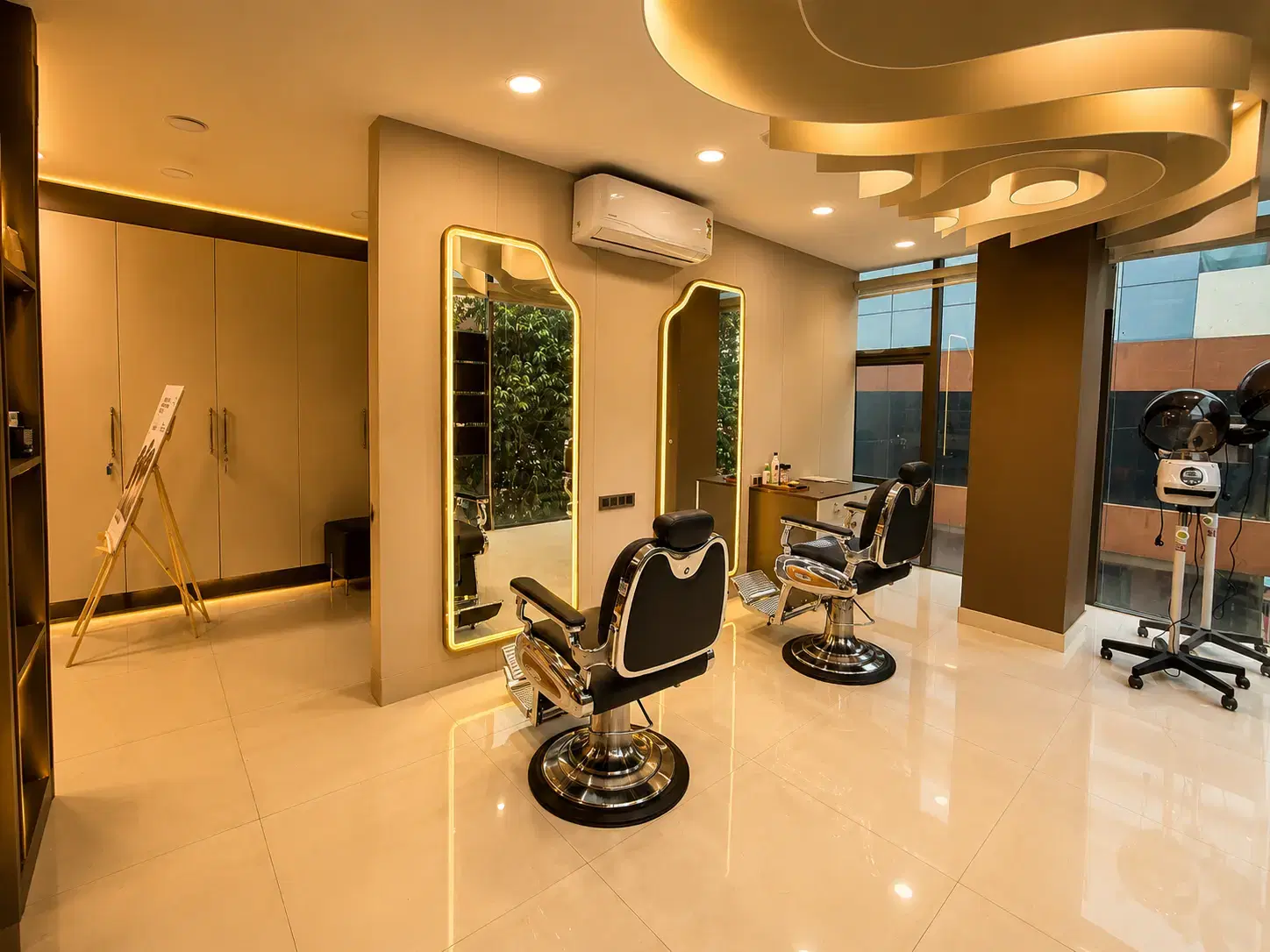 Kameleon Salon Chandra Layout interior